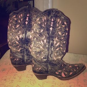 Coral boots